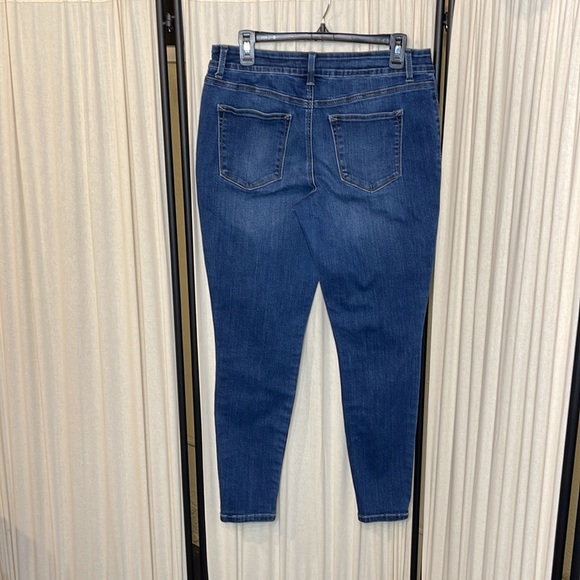 MAURICES HIGH RISE STRETCHY SKINNY JEANS SIZE LARGE - Picture 6 of 10